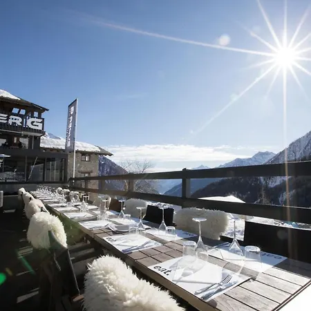 Super G Hotel 3*