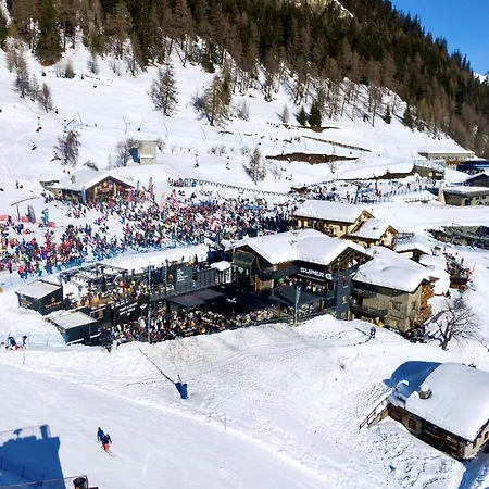 Super G Hotel 3*