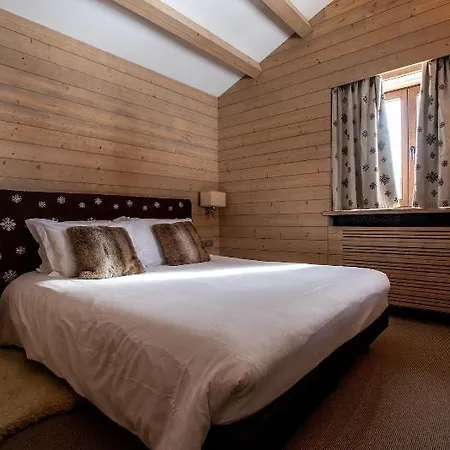 Super G Hotel